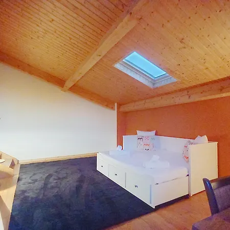 Maison Du Porche 4 Etoiles, Piscine, 10 Voyageurs Maignaut