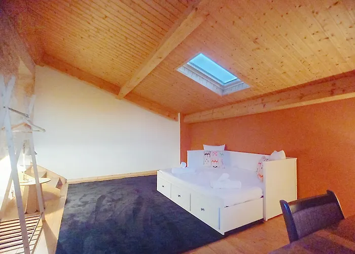 Maison Du Porche 4 étoiles, Piscine, 10 Voyageurs Maignaut