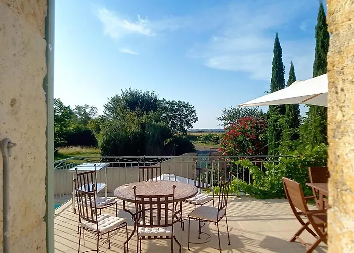 Maison Du Porche 4 étoiles, Piscine, 10 Voyageurs Сasa de vacaciones