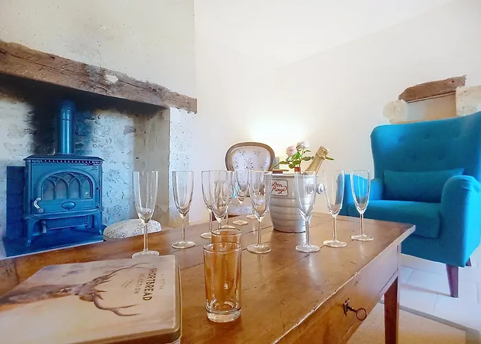 Maison Du Porche 4 étoiles, Piscine, 10 Voyageurs * Maignaut