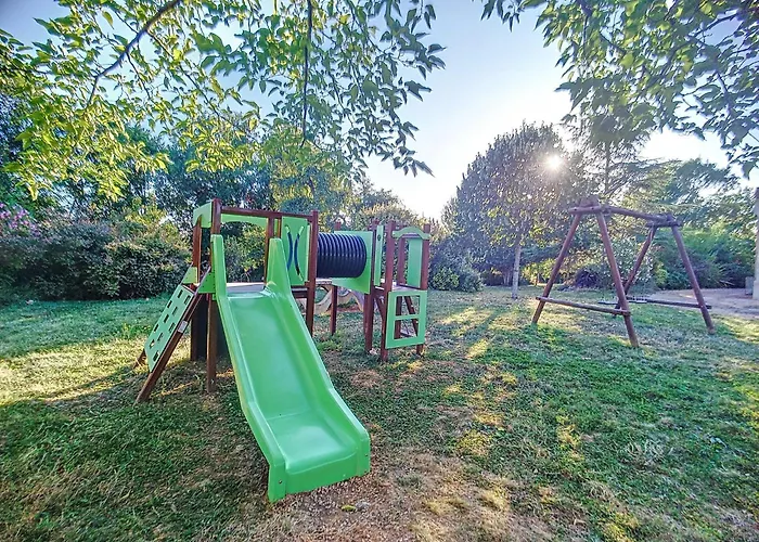 Maison Du Porche 4 étoiles, Piscine, 10 Voyageurs Сasa de vacaciones Maignaut